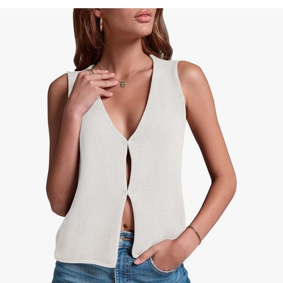 White Plunge Neck Sleeveless Crop Top - Picture 2 of 5